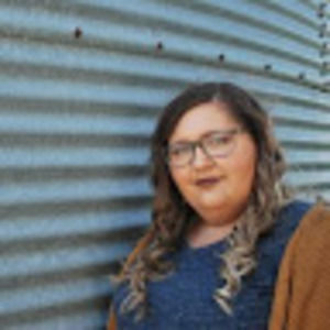 Meet your Posher, Avery